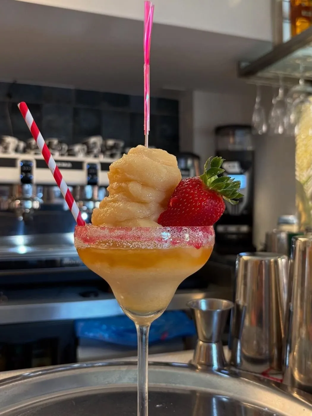 Cóctel en la barra